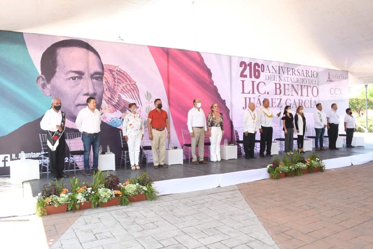 Conmemoran 216 aniversario del natalicio de Benito Juárez en Cuautla