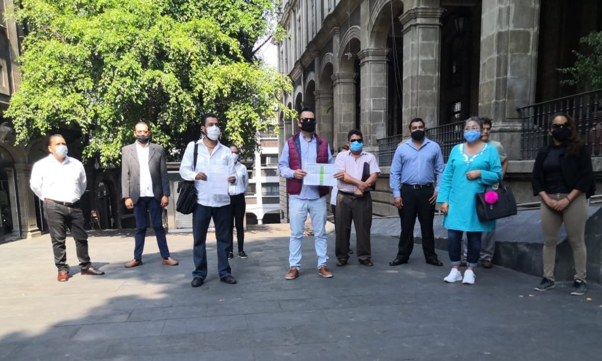 Demandan meseros apoyo al gobierno estatal, ante falta de ingresos y empleo