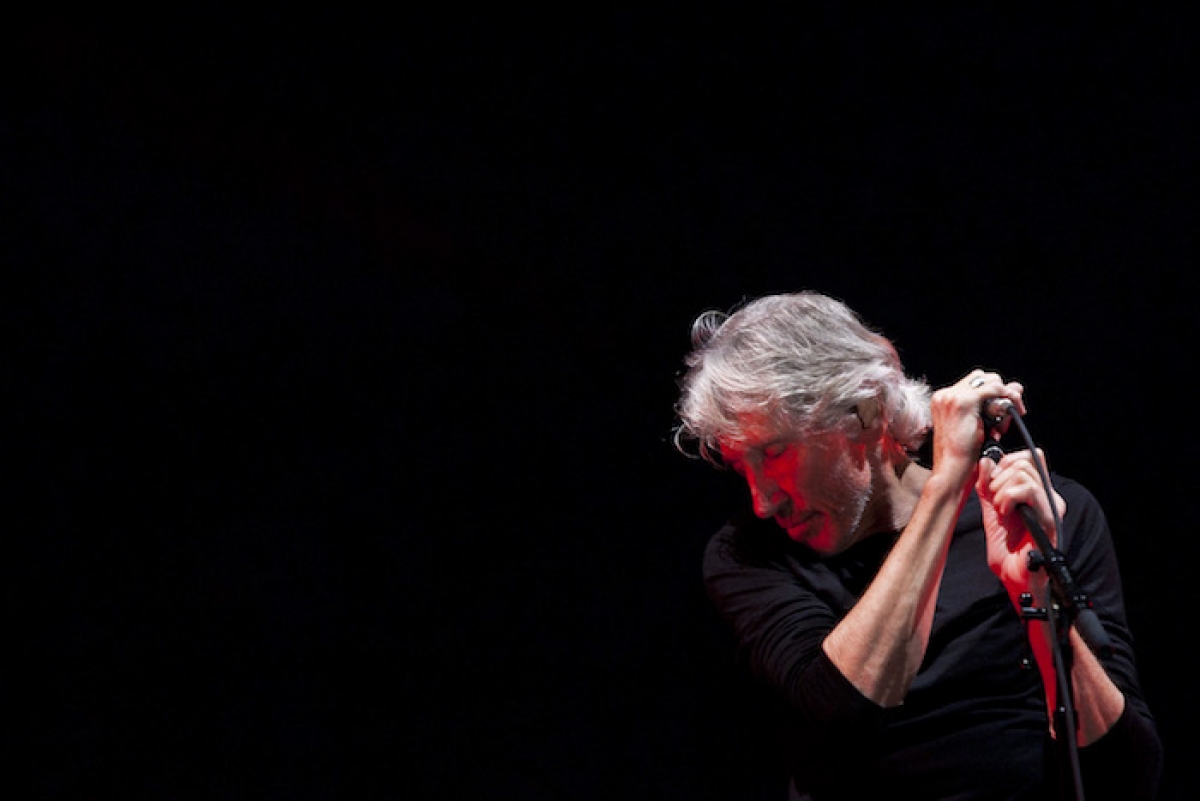 Roger Waters a EPN: “Basta ya de privilegios. ¿Dónde están los 43 y los otros 28 mil desaparecidos?”
