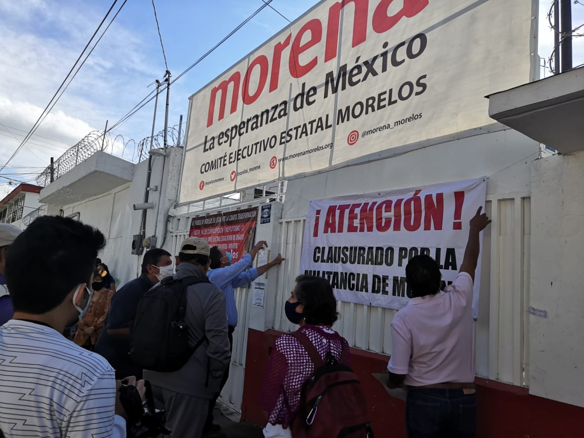 Clausuran militantes sede del Comité Ejecutivo Estatal de Morena