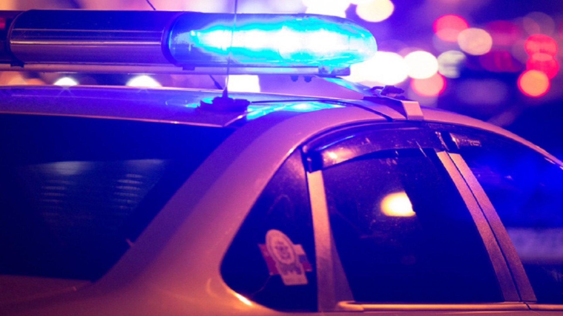 Atacan a balazos a dos hermanos