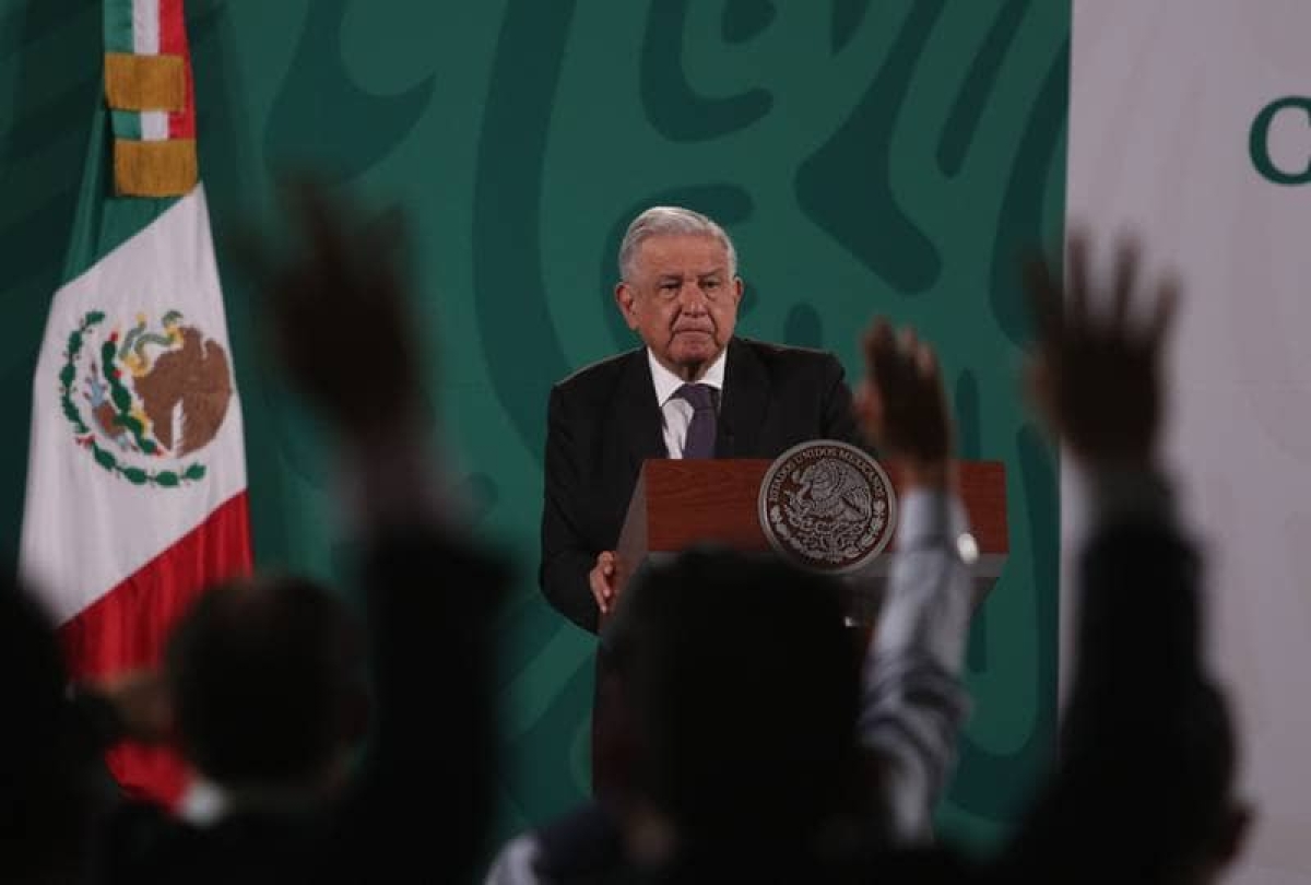 AMLO niega negociación con el PRI para reforma eléctrica
