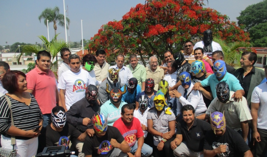 Presentan a la nueva Comisión de Box y Lucha Libre