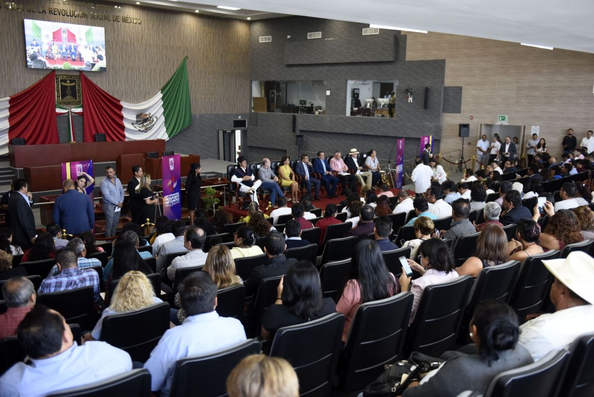 Inaugura Cuauhtémoc Blanco foro internacional