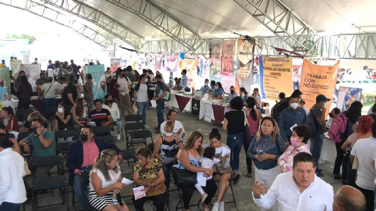 Amplían oportunidades en la Primera Feria del Empleo en Cuautla