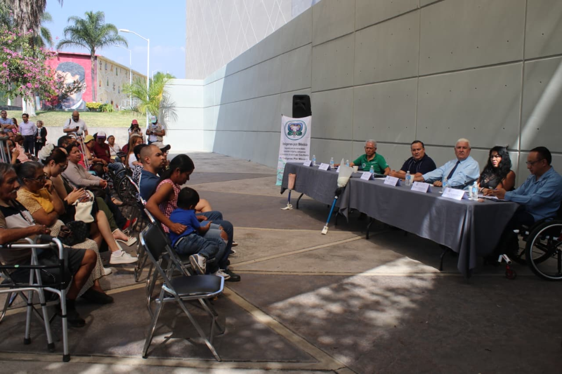 Entrega diputado Alberto Sánchez prótesis a personas con discapacidad
