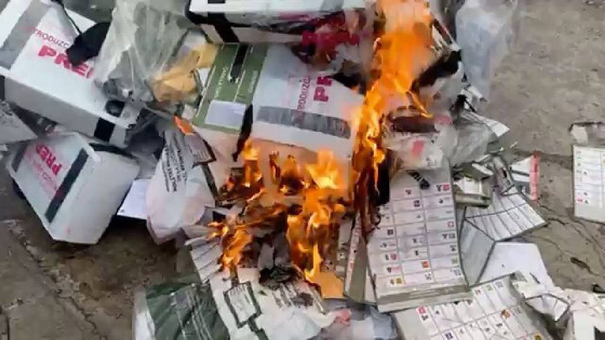 Queman boletas electorales en Tepalcingo