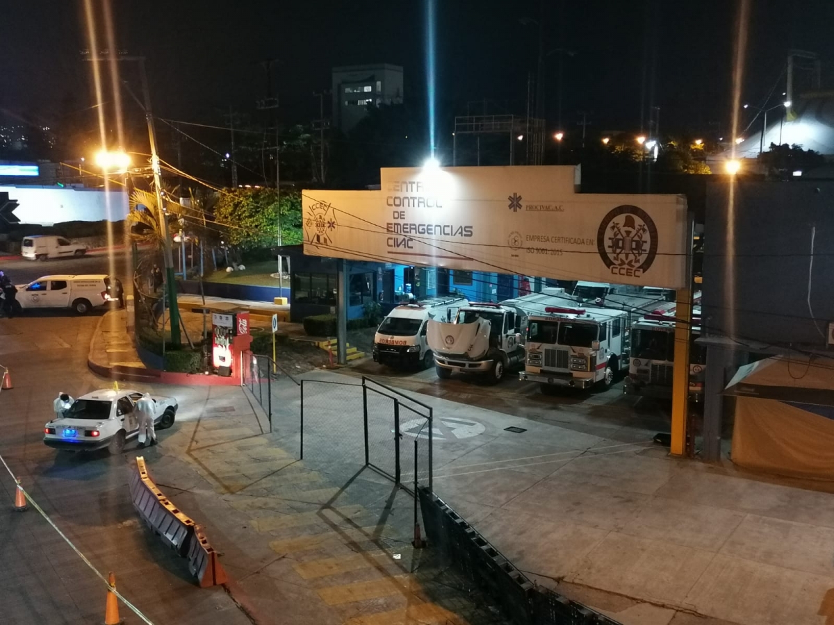 Grave, el taxista que llegó herido a Bomberos de Civac