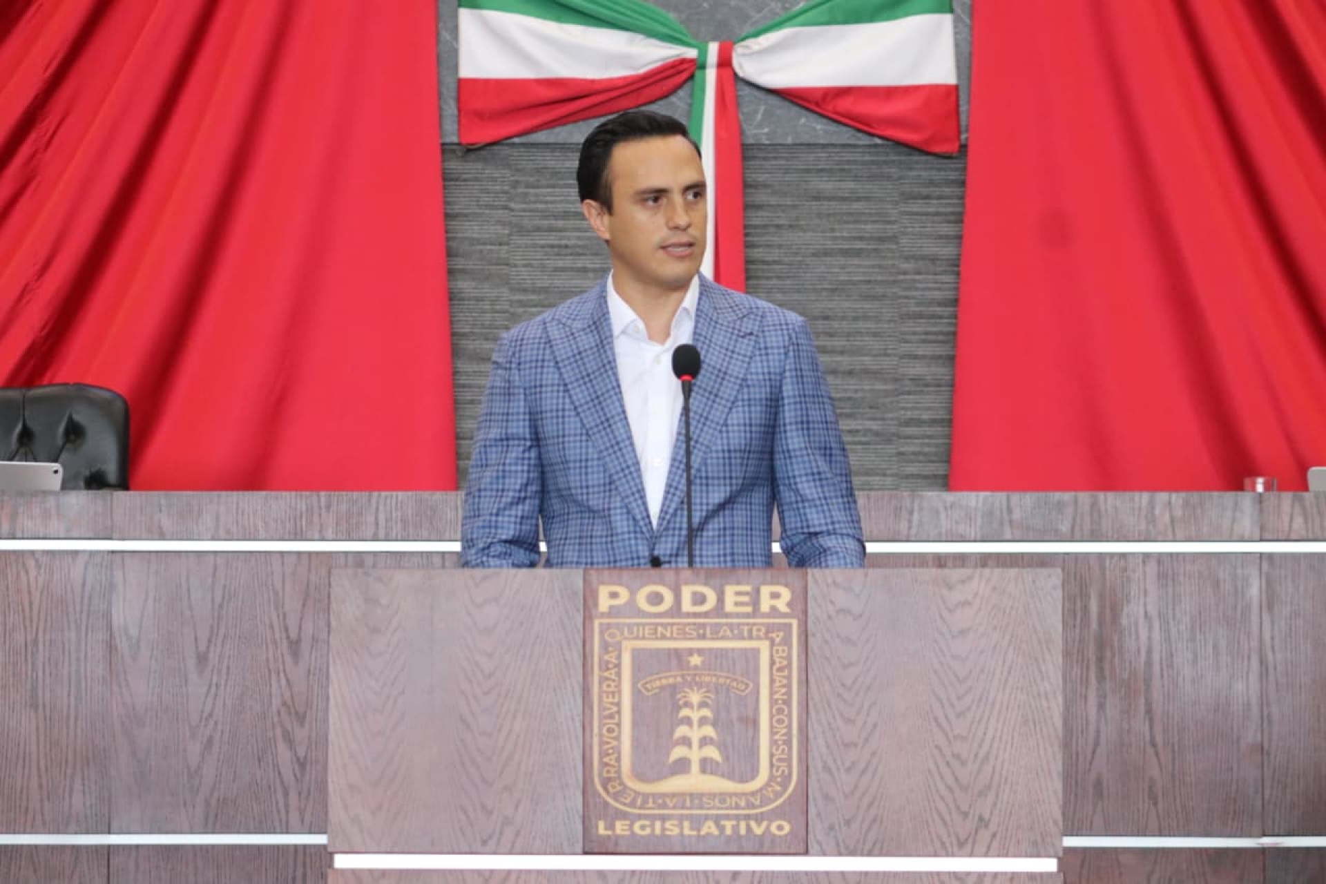 Propone diputado Daniel Martínez Terrazas licencias laborales para mujeres víctimas de violencia