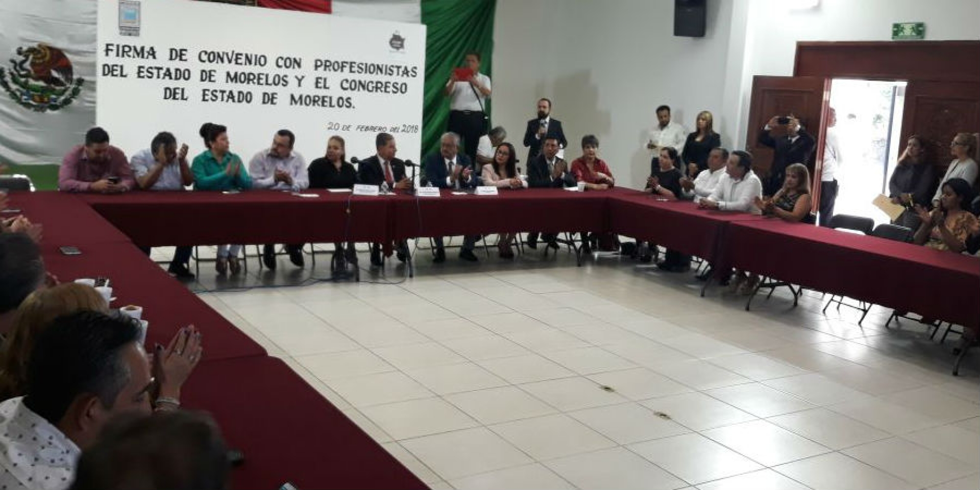 Llevan a cabo firma de convenio con profesionistas del estado de Morelos y el Congreso local