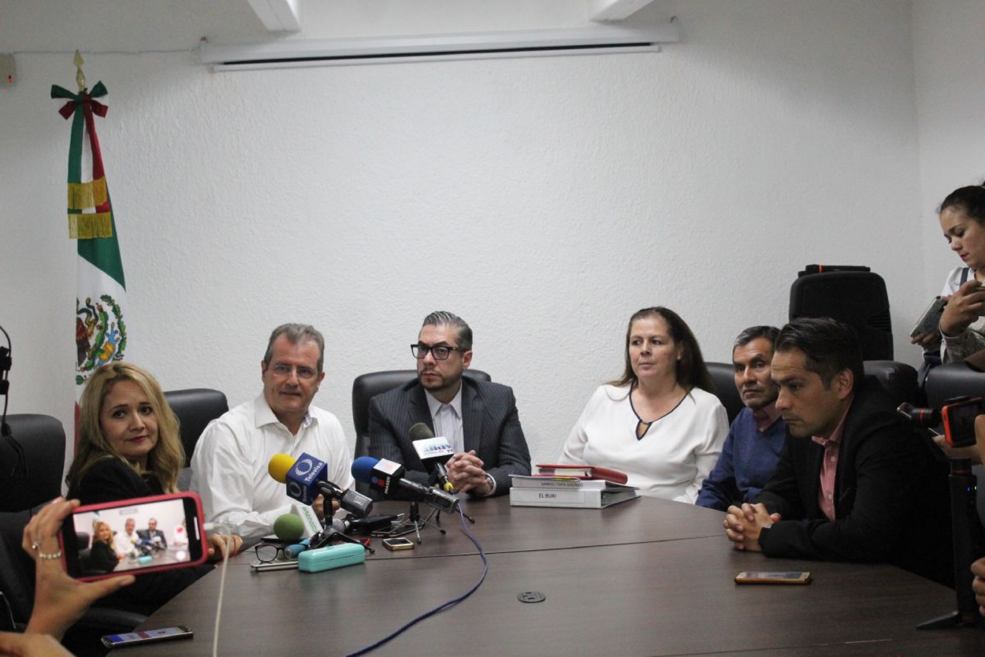 Oficializan más denuncias contra gobierno de Graco