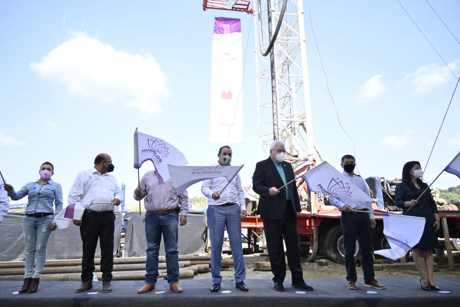 Encabeza gobernador inicio de construcción de pozo agrícola en Atlatlahucan
