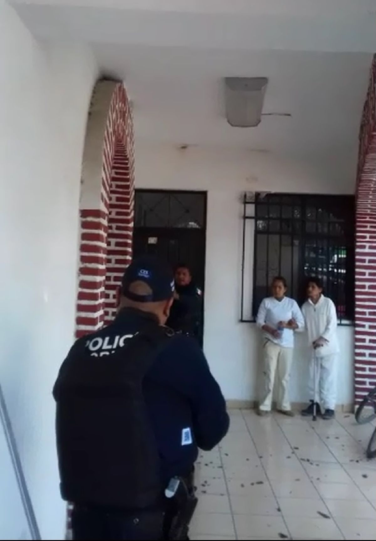 Retuvo a más de 30 personas en la Casa Ejidal de San José Vista Hermosa