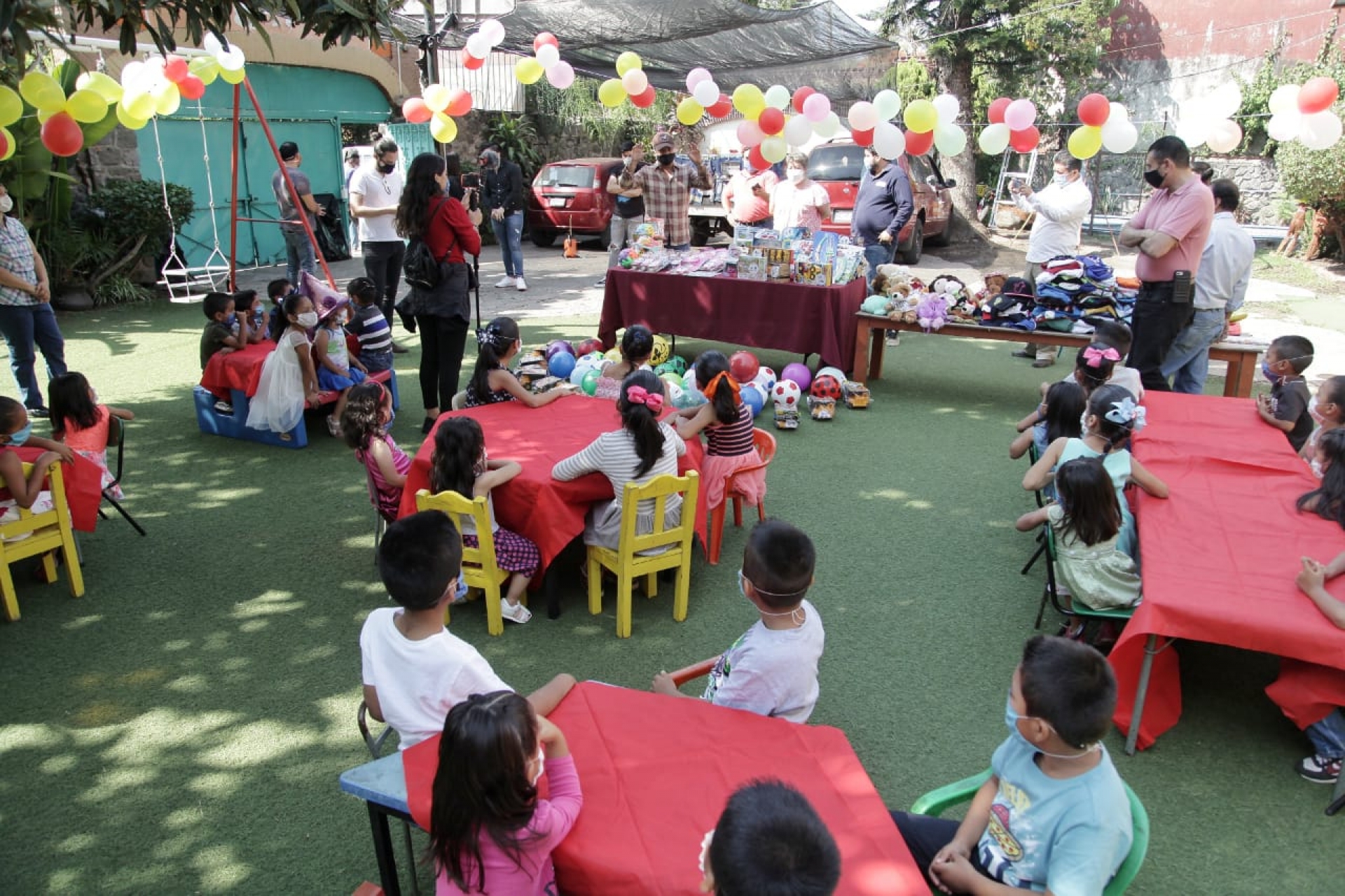 Sorpresas y alegría llevó el Ayuntamiento de Cuernavaca a Ministerios de Amor