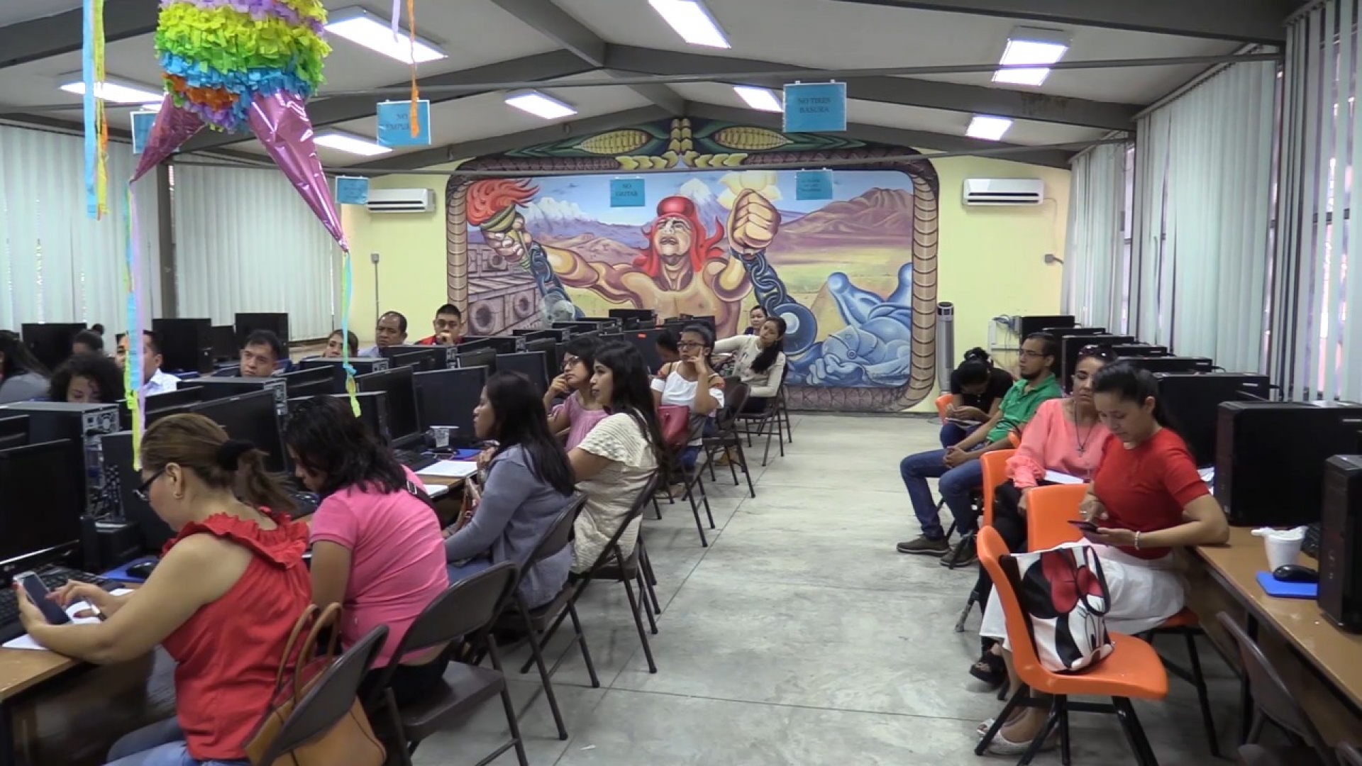 Rechaza IEBEM que docentes sean acosados por autoridades con trabajo burocrático