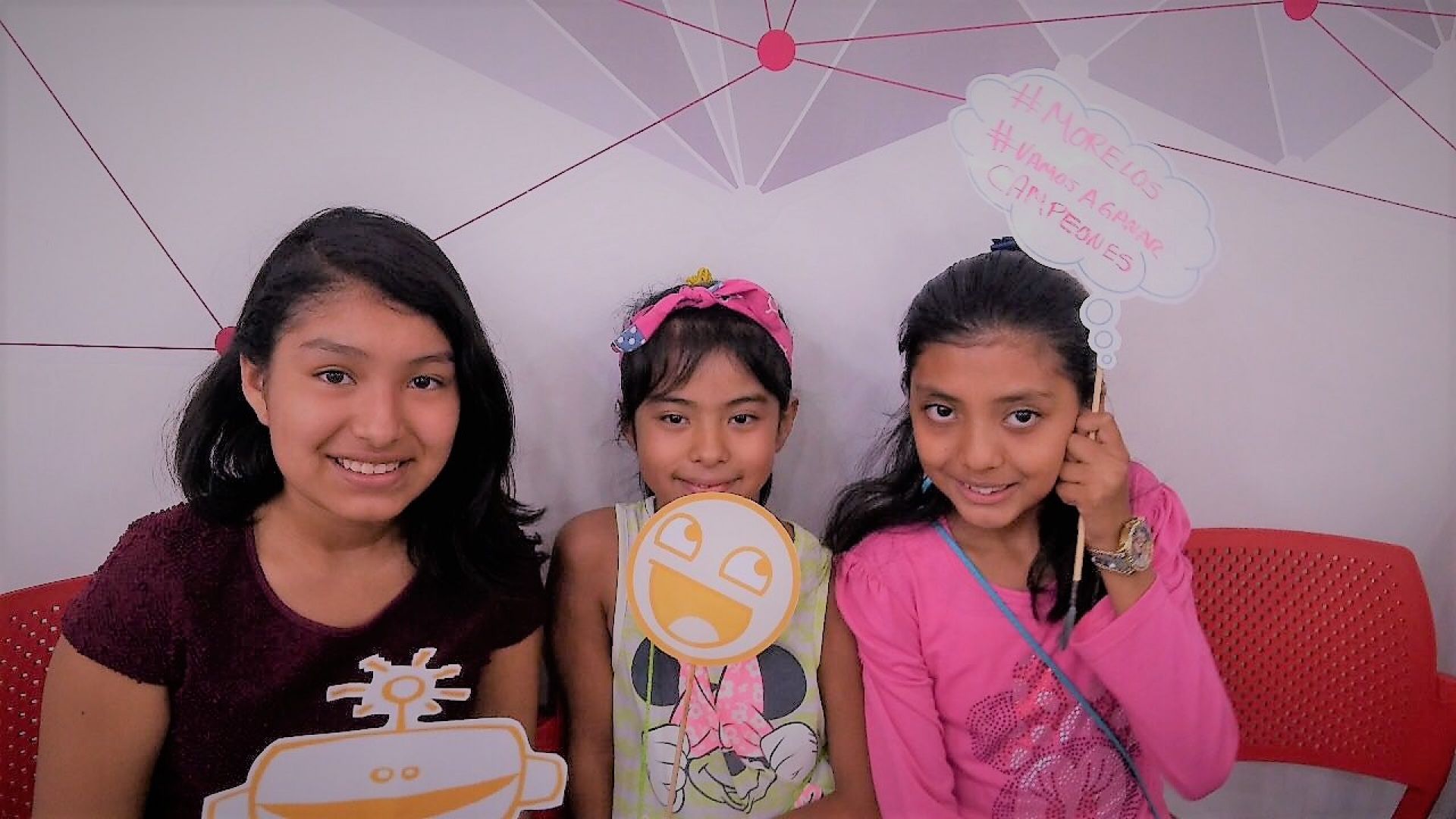 Ganan niñas morelenses campeonato nacional en robótica