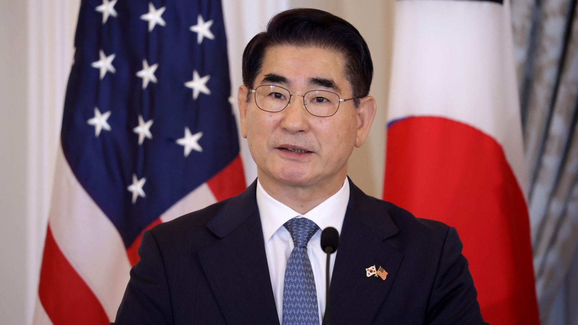 Corea del Sur: Exministro de Defensa intenta suicidarse