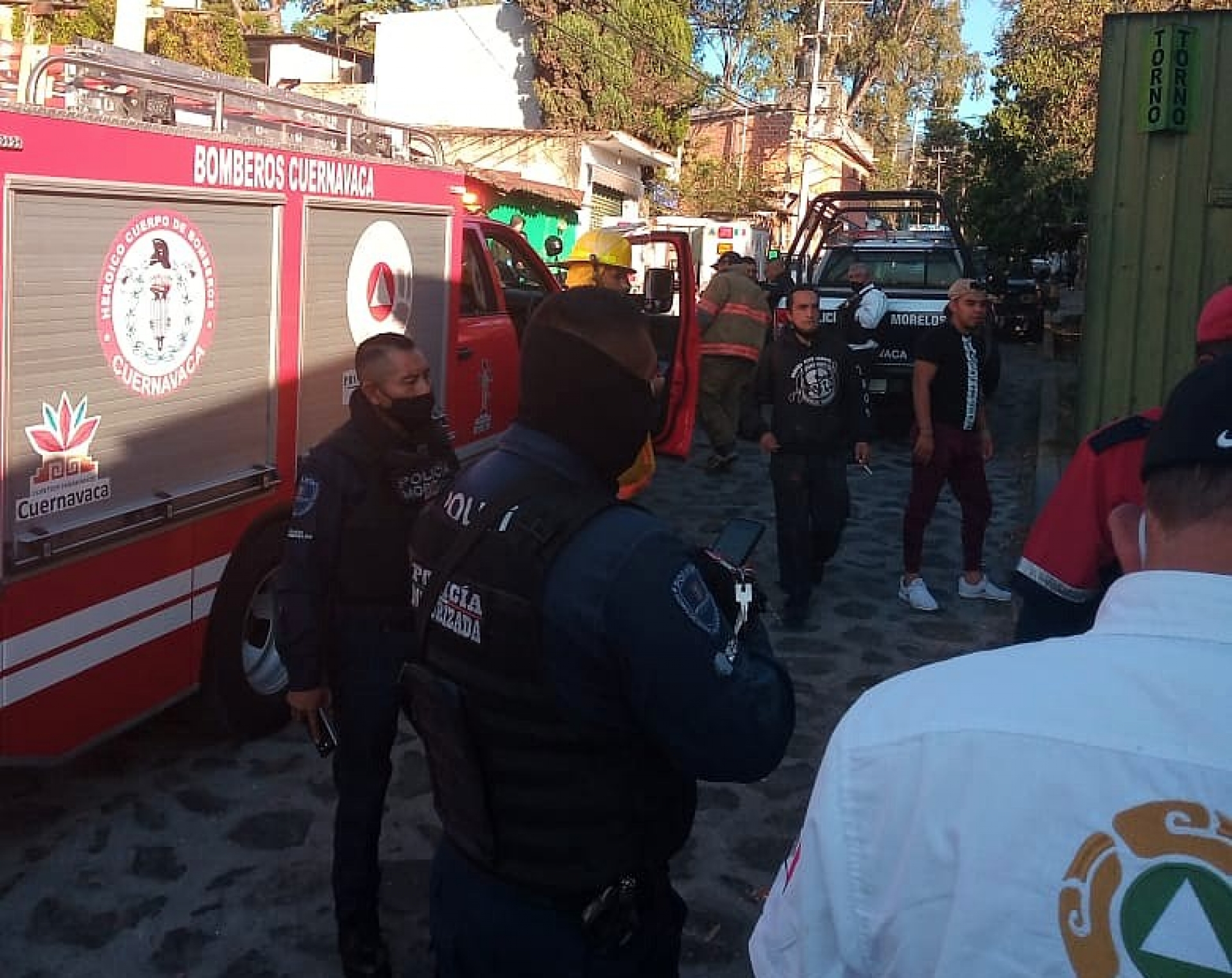 Atiende PC Cuernavaca estallido de tanque de gas en una vivienda