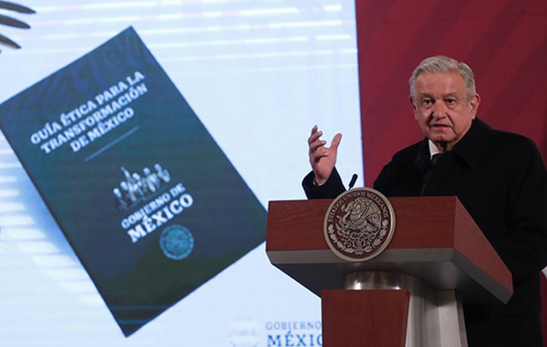 AMLO presenta Guía Ética para la Transformación de México