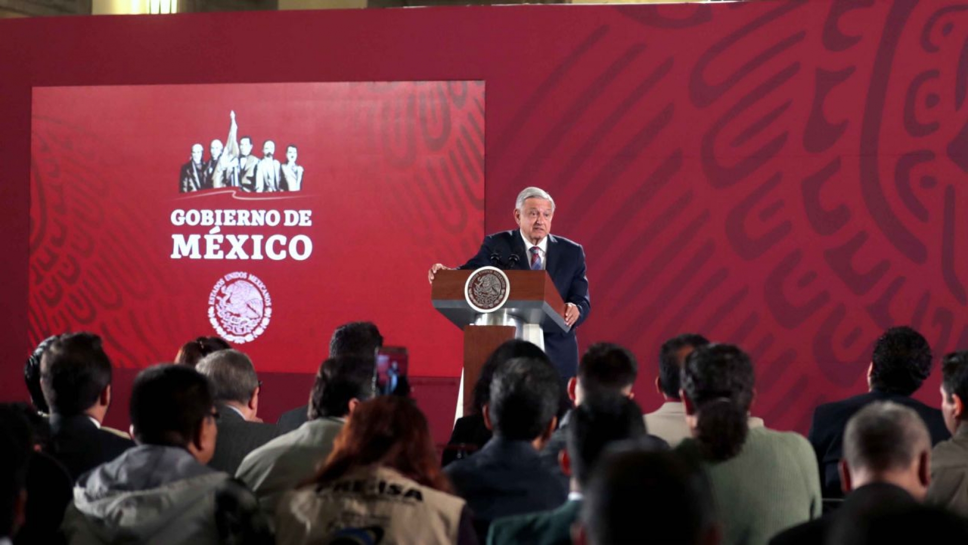 Pedro Salmerón vale más como historiador que como funcionario, afirma AMLO