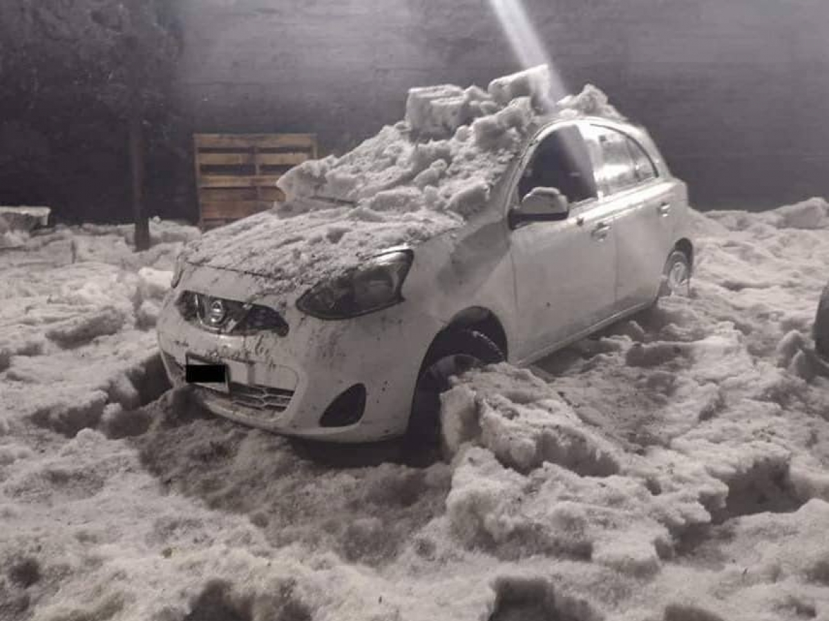 Muere un hombre de hipotermia tras granizada en EdoMex