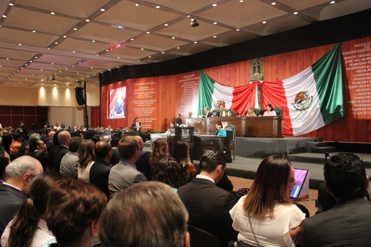 Defienden diputados reformas que causaron descontento social