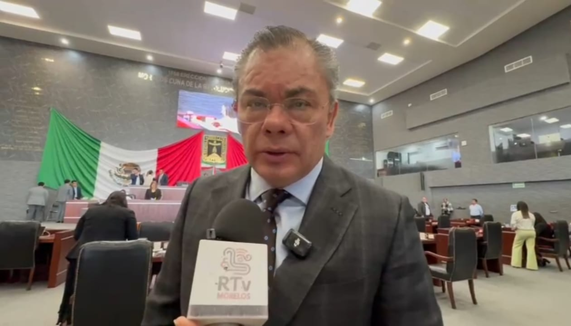 Ampliarán análisis de reforma para incrementar número de diputados