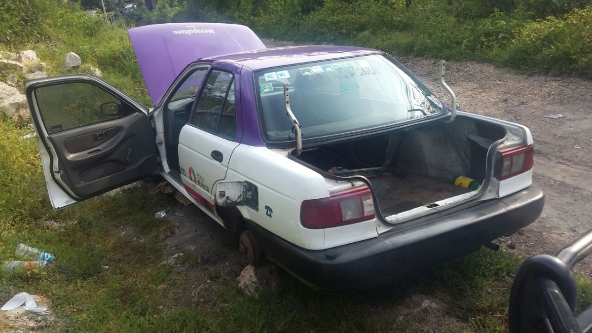 Localizan un taxi desvalijado en Yautepec