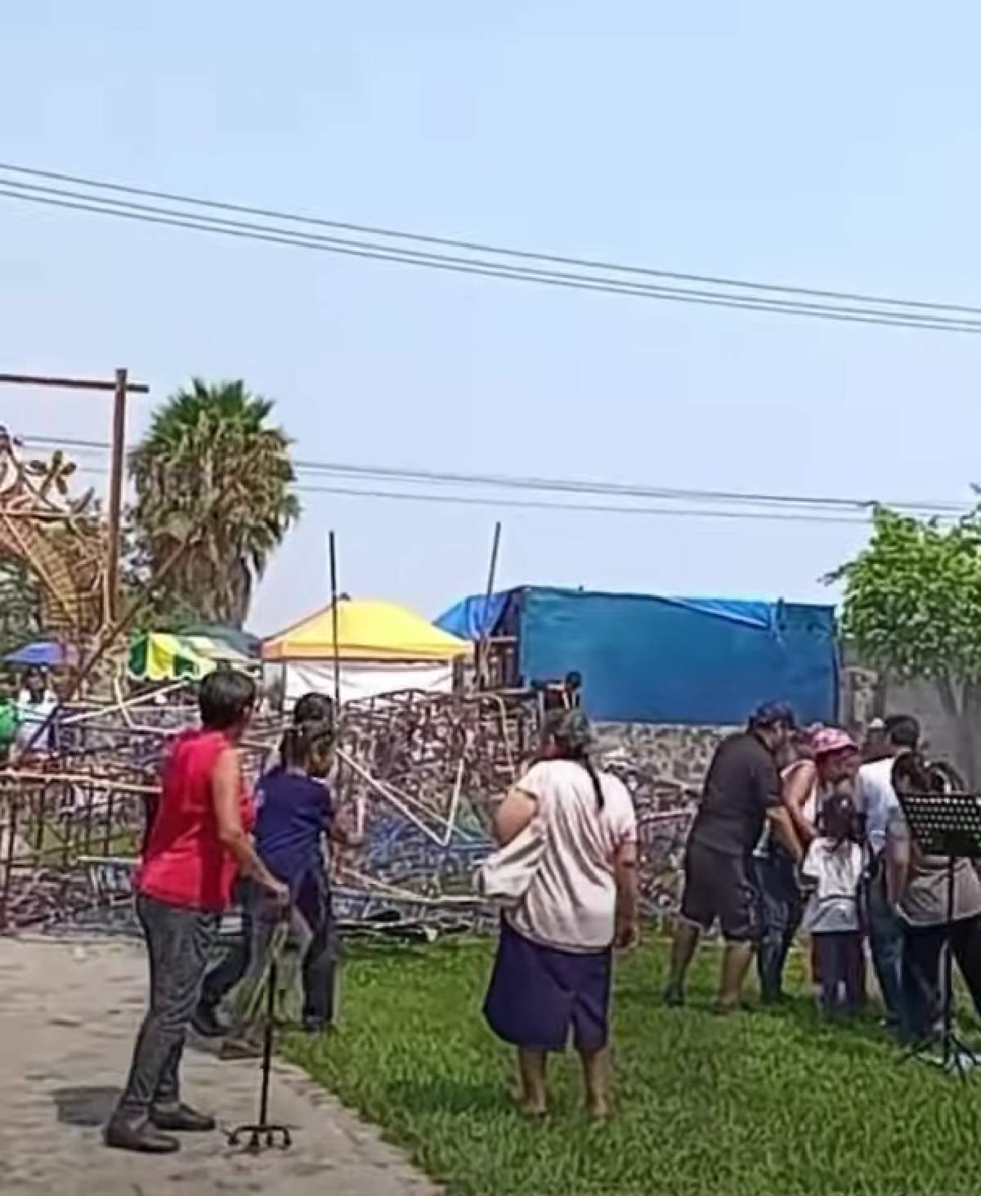 Colapsa castillo pirotécnico en Ejidos de Acapantzingo