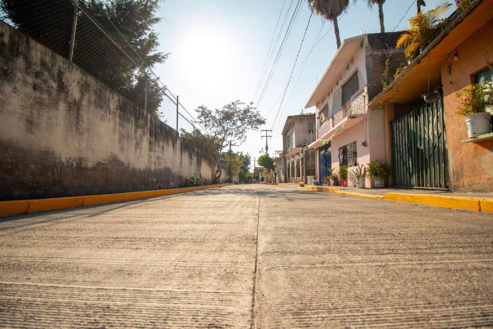 Entregan pavimentación en la colonia Eusebio Jáuregui de Cuautla