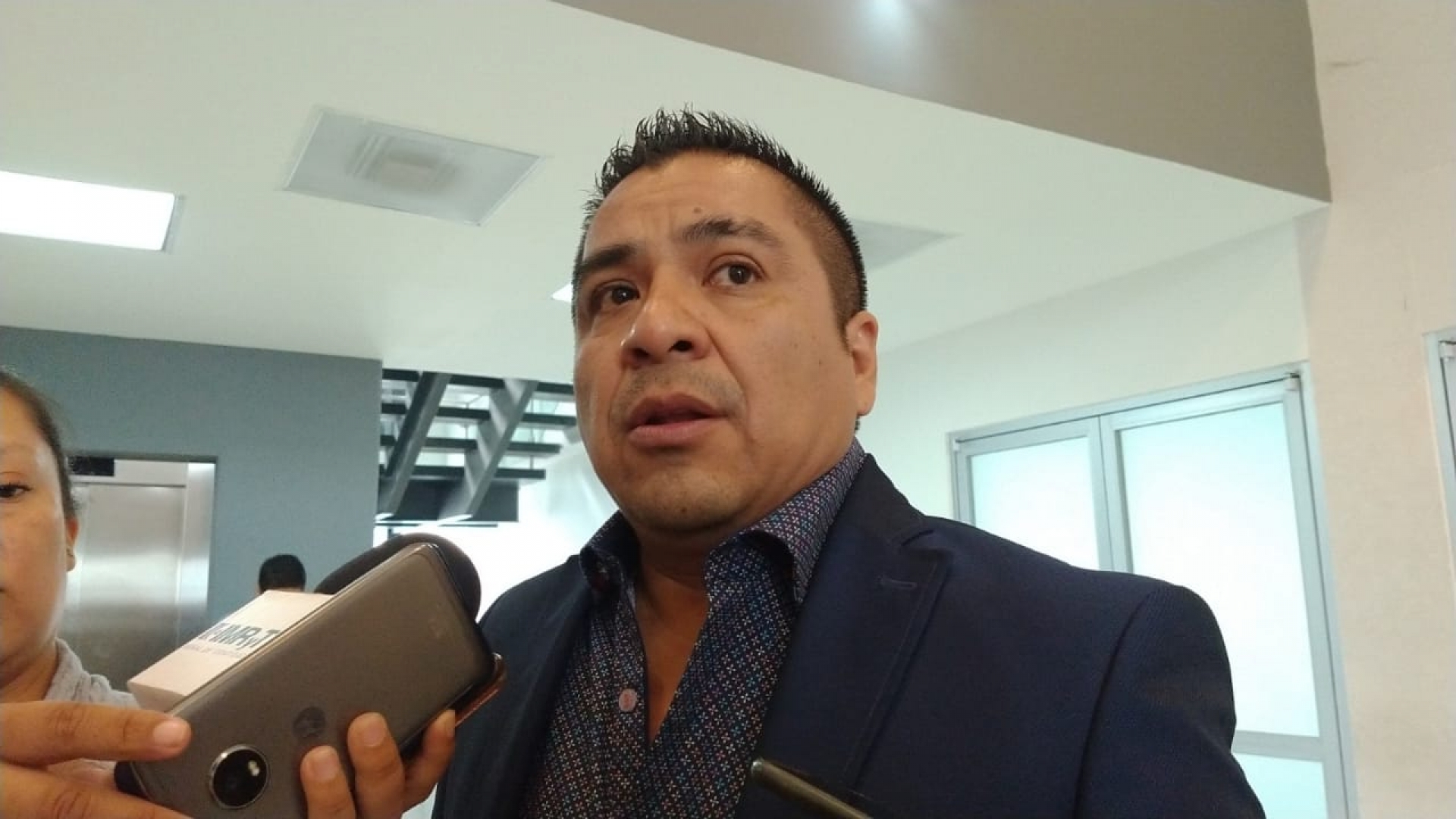 Invita presidente de la Mesa Directiva a diputados a dejar de lado intereses políticos