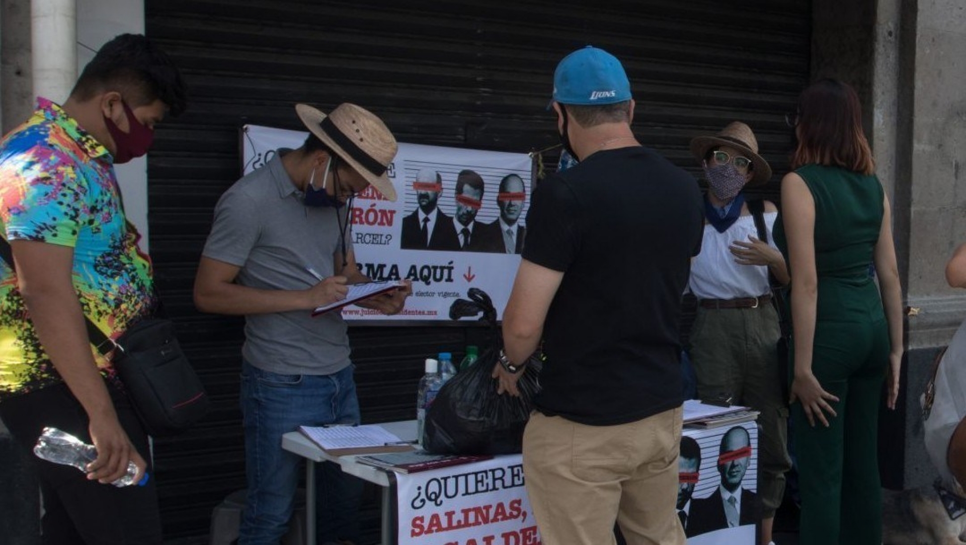 AMLO pedirá consulta para juzgar a expresidentes si no se juntan firmas