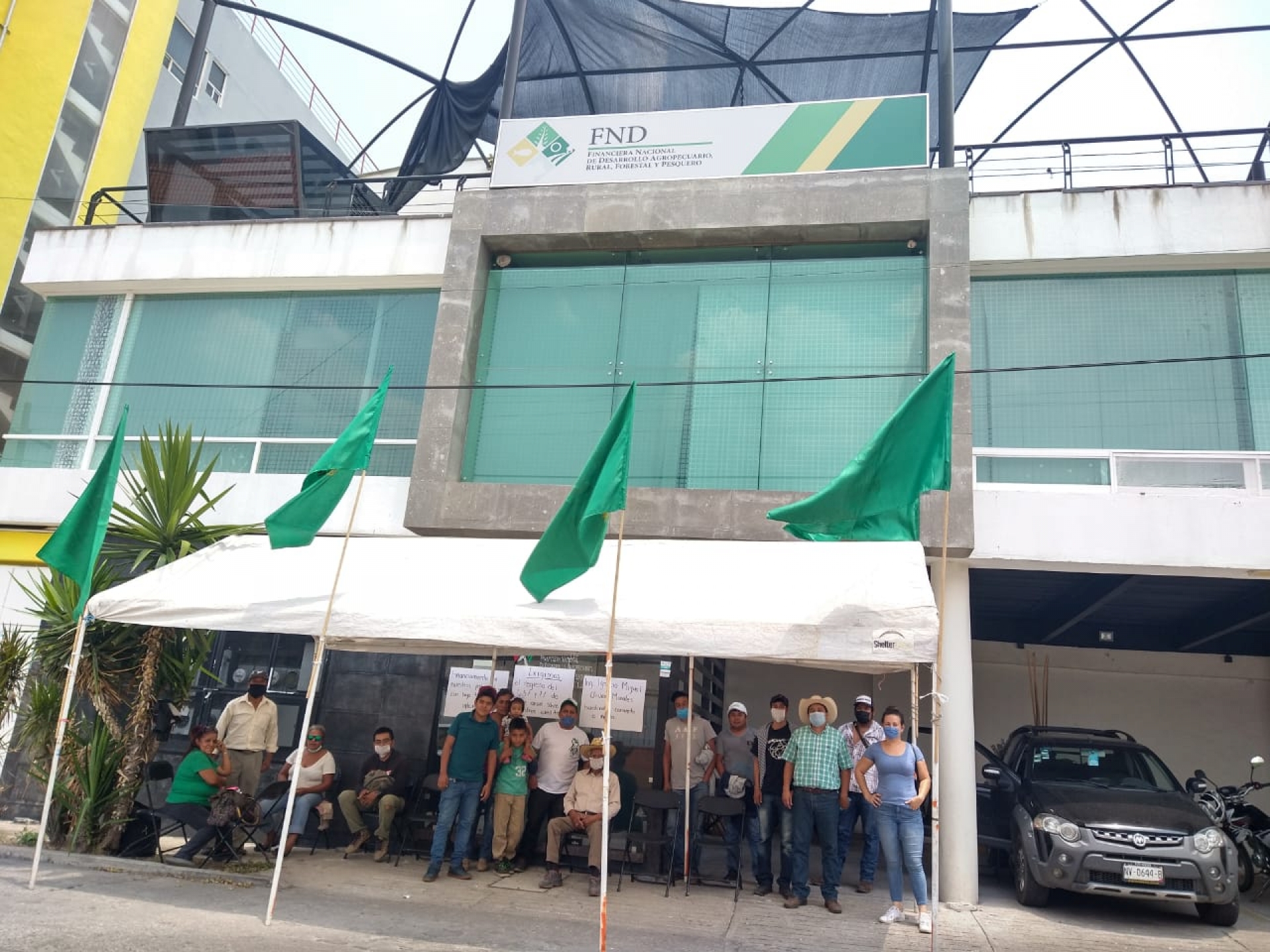 Toma la UNTA oficinas de FIRA, en Cuautla