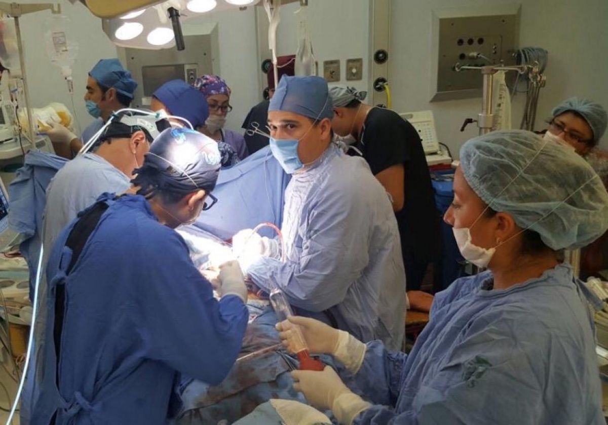 IMSS transmite en vivo transplante de corazón