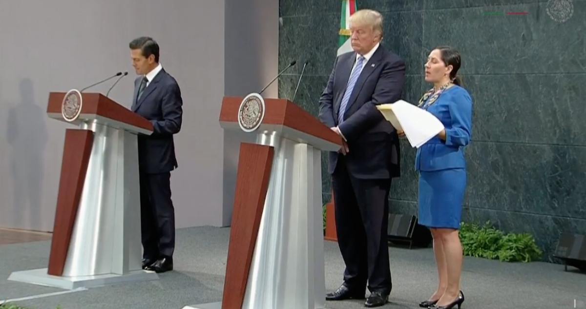 Trump le dice a México desde Los Pinos que el muro va, y que luego verá con Peña cómo pagarlo