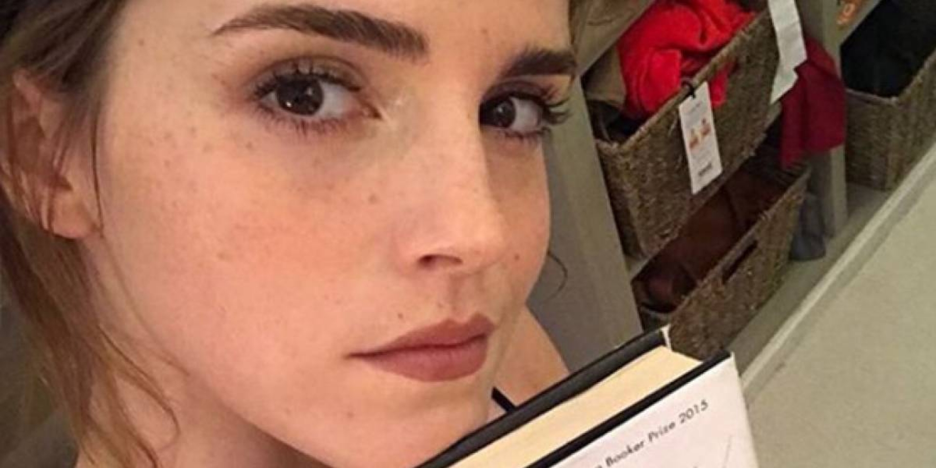 Emma Watson le da un giro a su soltería revelando que ella es su propia pareja