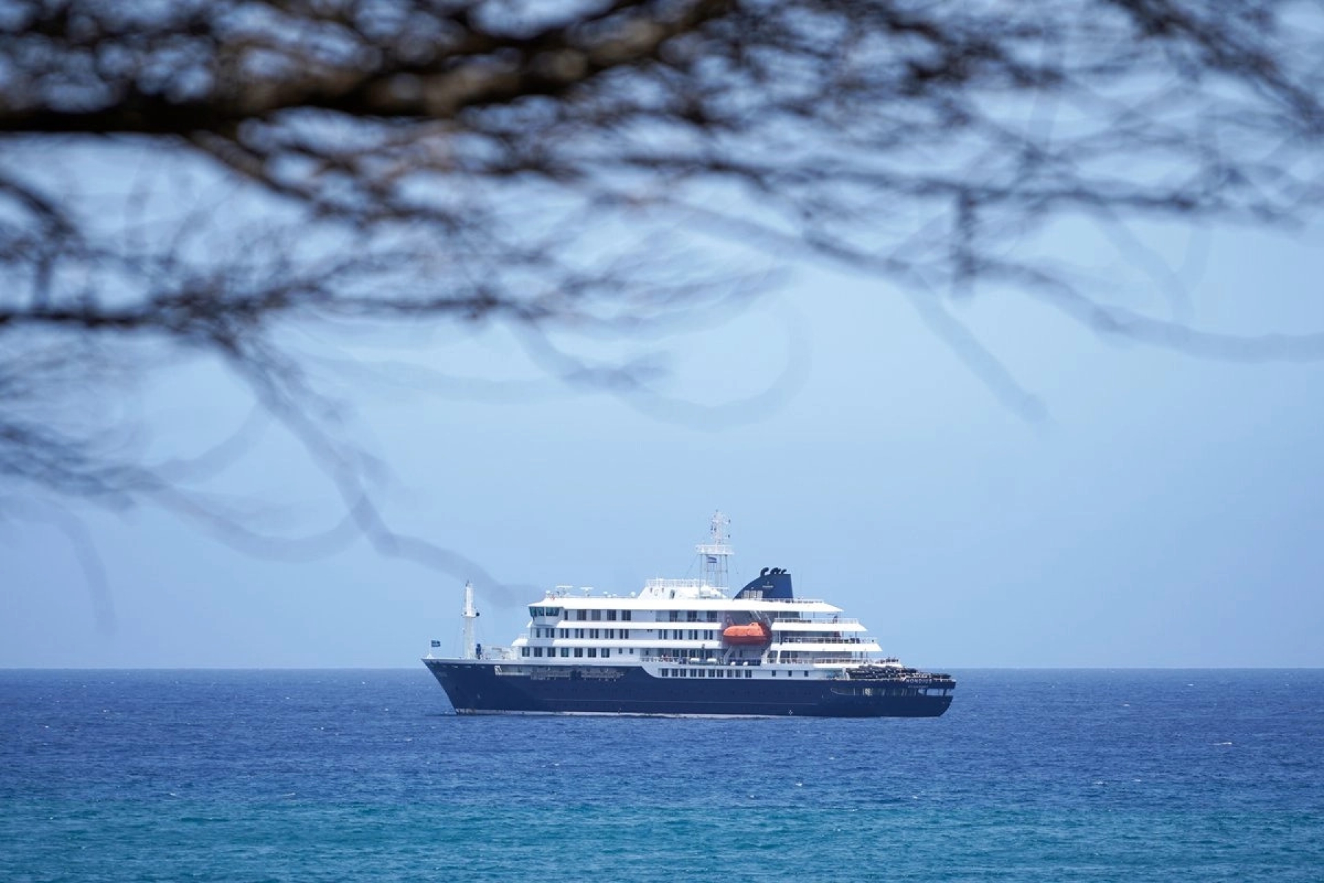 Cabo Verde niega entrada a crucero con brote de hantavirus