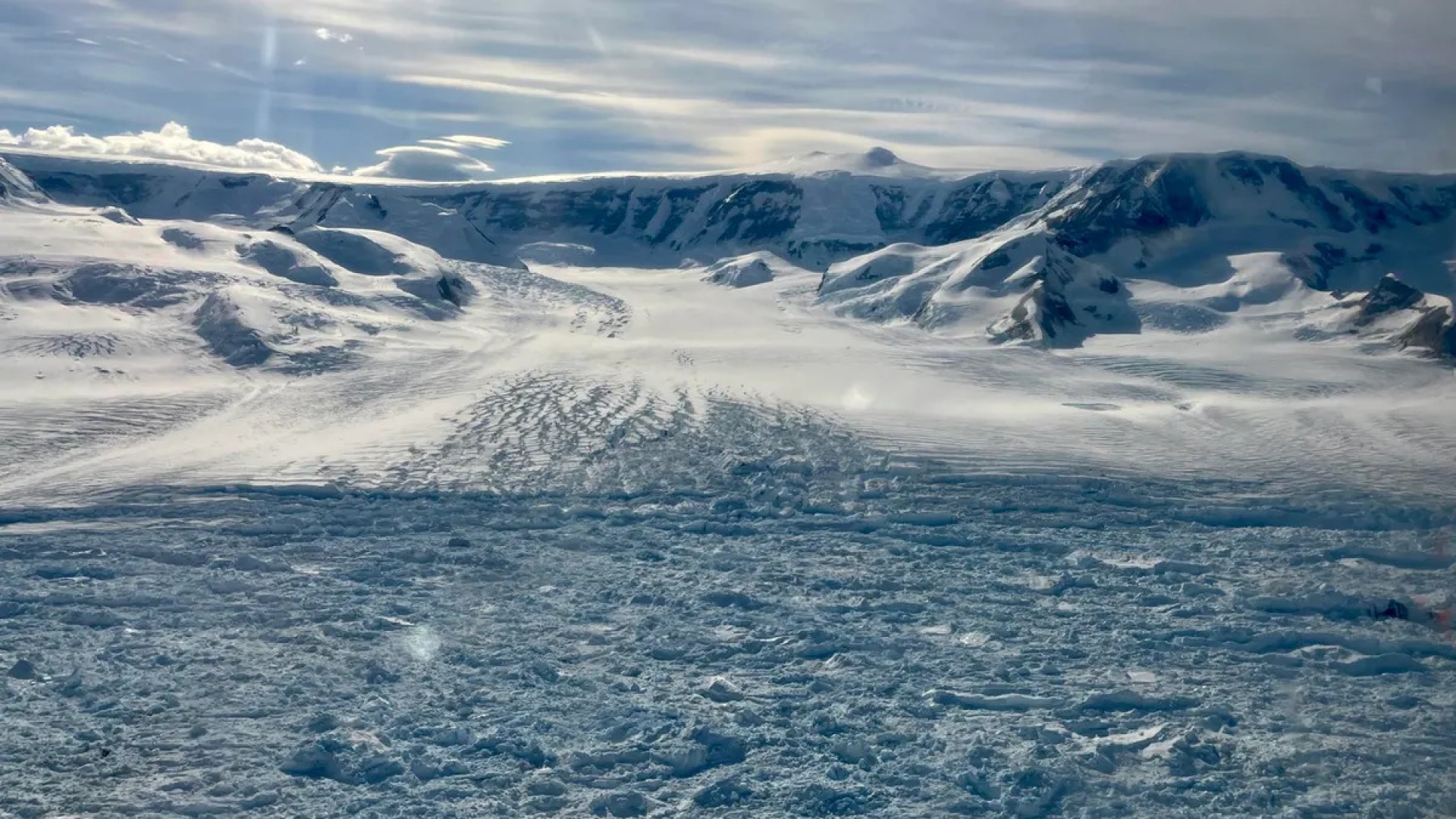 Un glaciar de la Antártida colapsa a velocidad récord