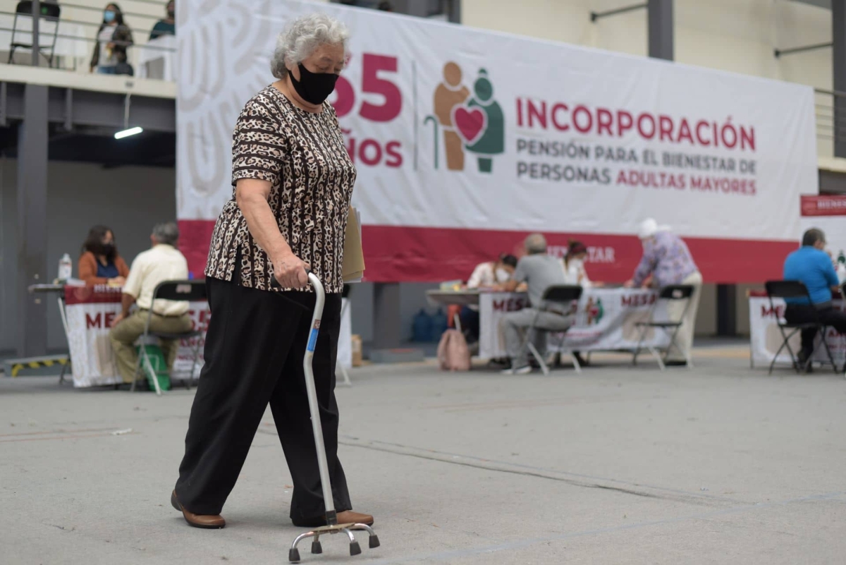 Pensión para adultos mayores aumentará en 2022