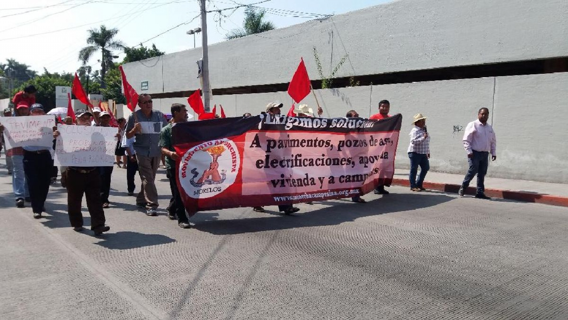 Marchas y bloqueo de vialidades en Cuautla