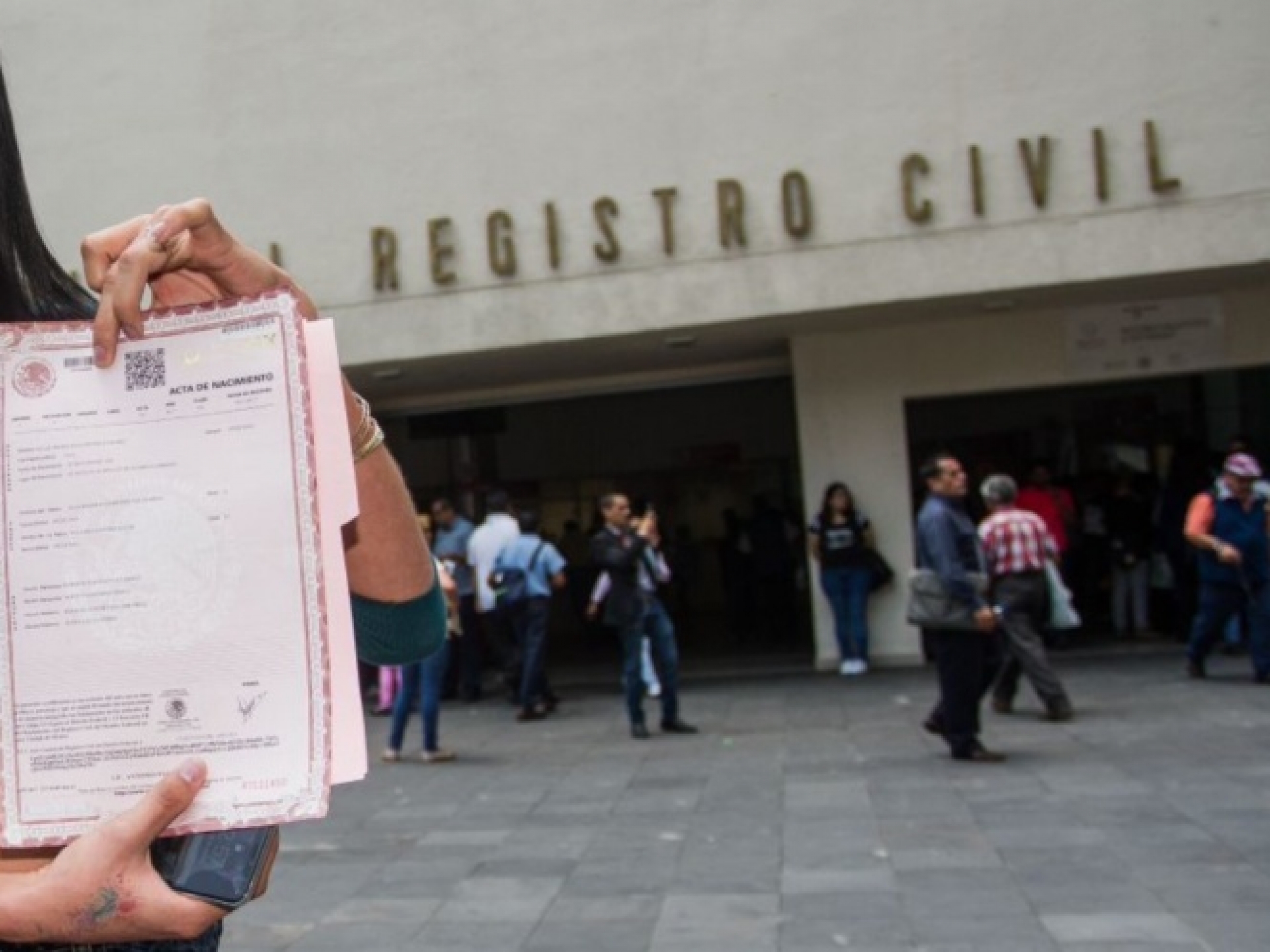 CDMX digitaliza trámites del Registro Civil