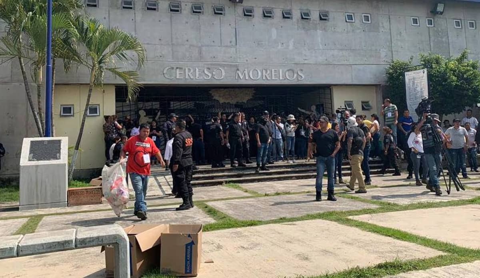 Riña en penal de Atlacholoaya deja tres heridos
