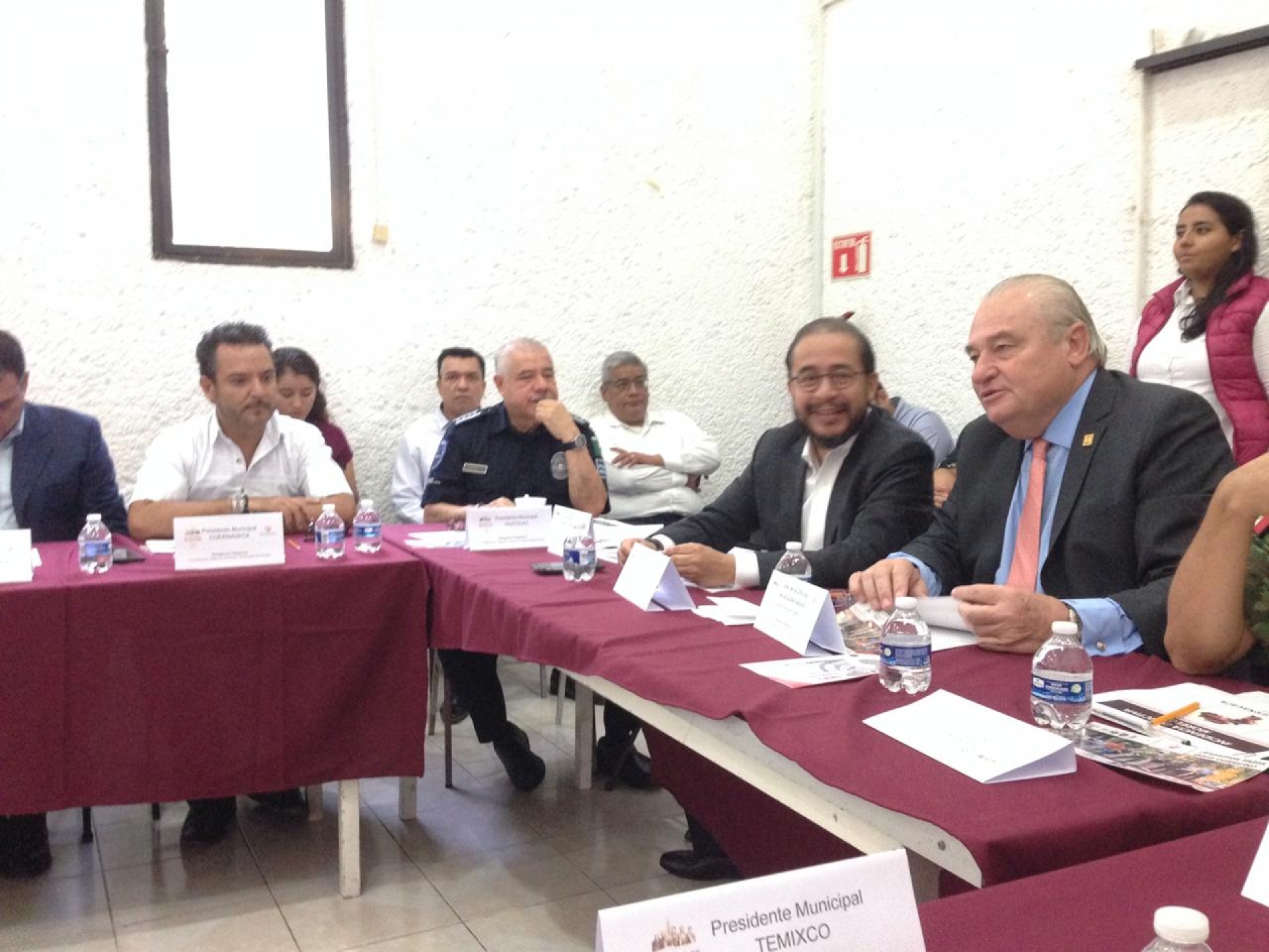 Se reúnen para abordar temas de prevención del delito y estrategias de vigilancia