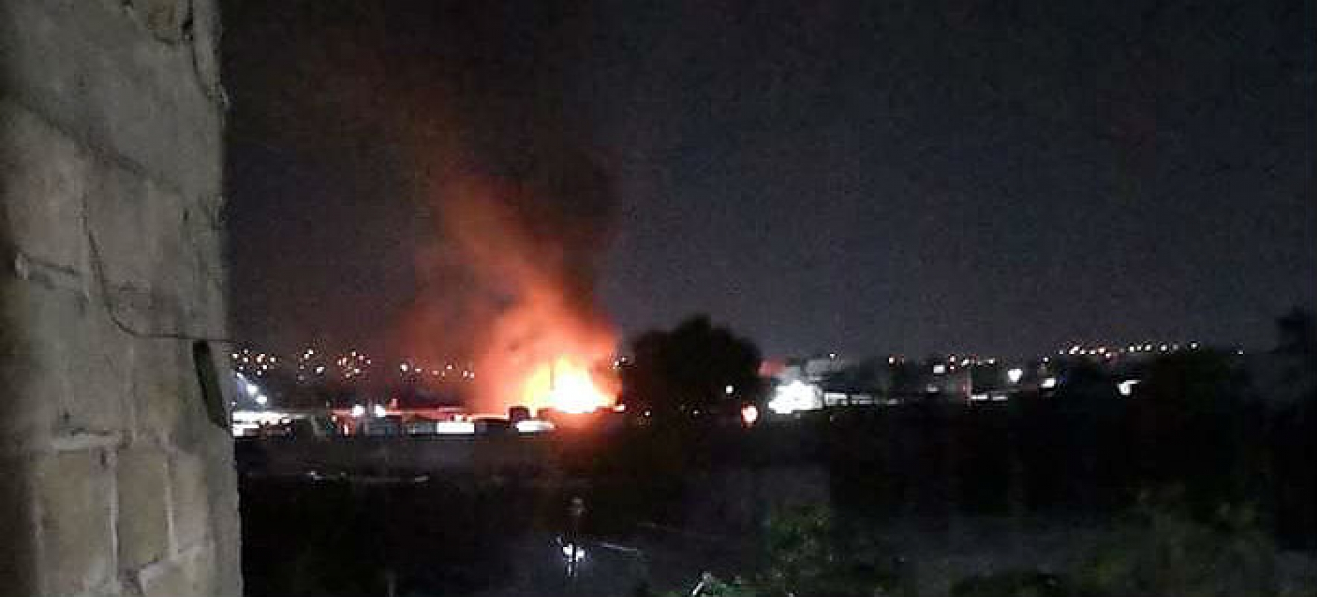 Se registró incendio en un corralón de Autobuses Verdes de Morelos