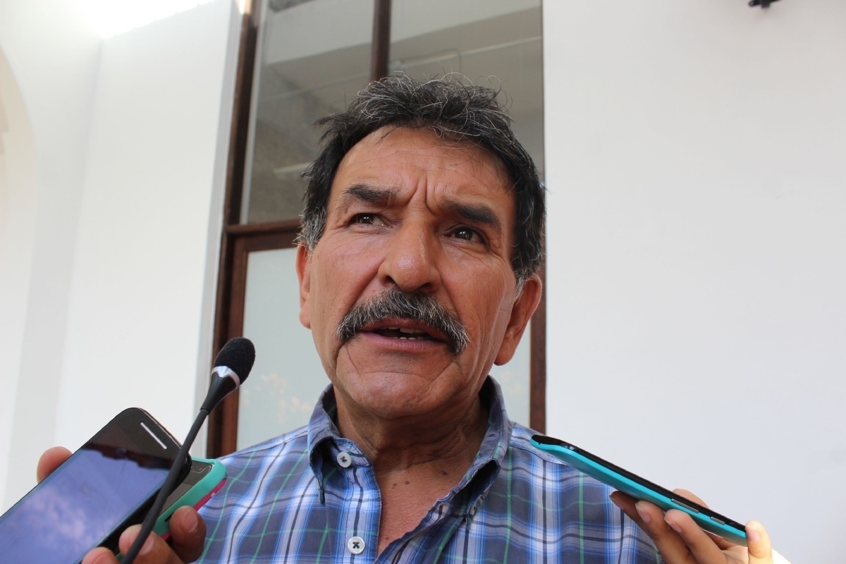 Aseguran que líderes de taxistas cobraron a sus agremiados para incluirlos en proceso para obtener concesiones