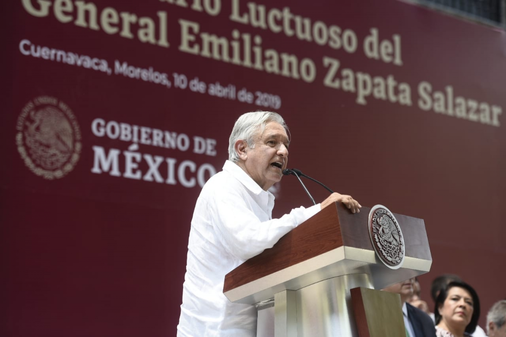 Encabeza AMLO ceremonia por el centenario luctuoso del general Emiliano Zapata