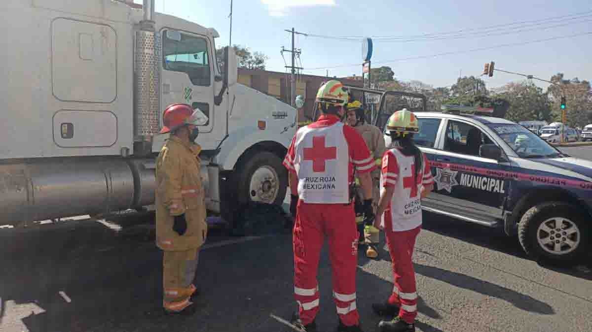Fallece ciclista atropellado por un tráiler