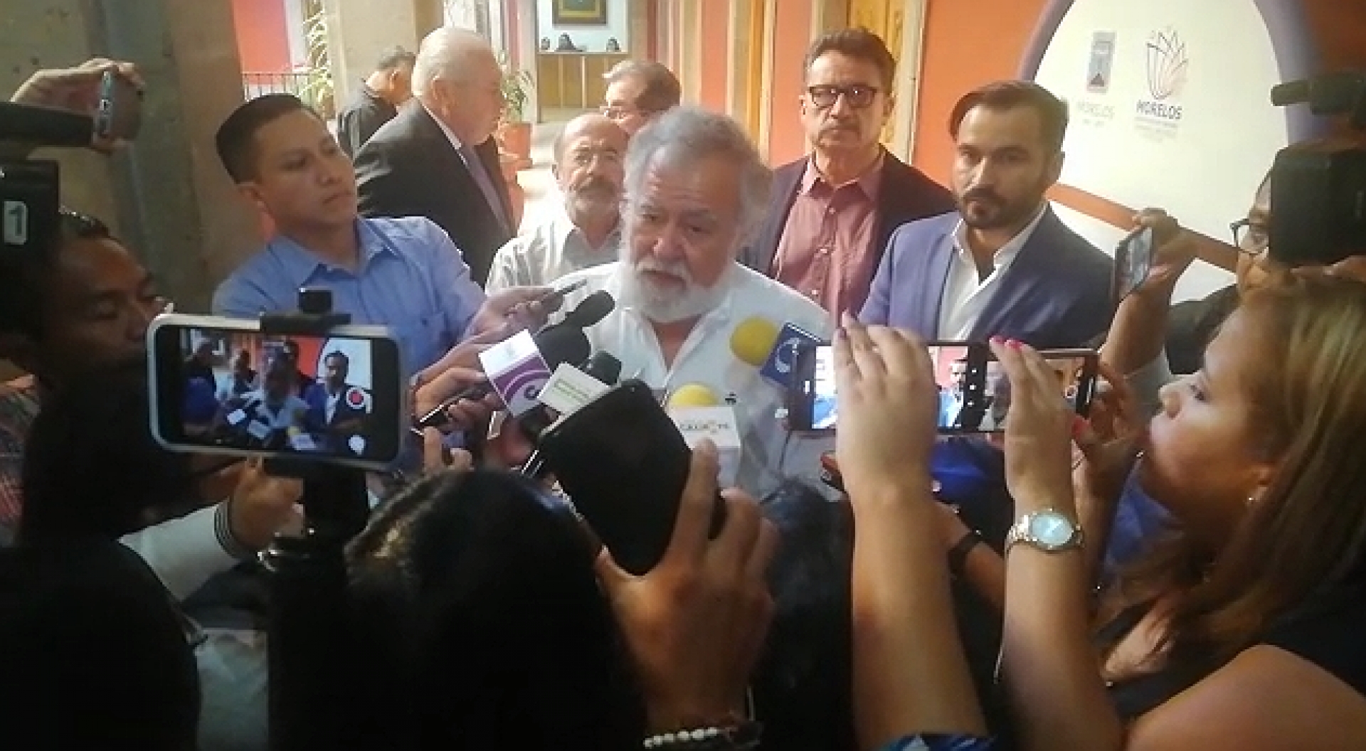 Se reúne Alejandro Encinas, subsecretario de DDHH, con el gobernador Cuauhtémoc Blanco