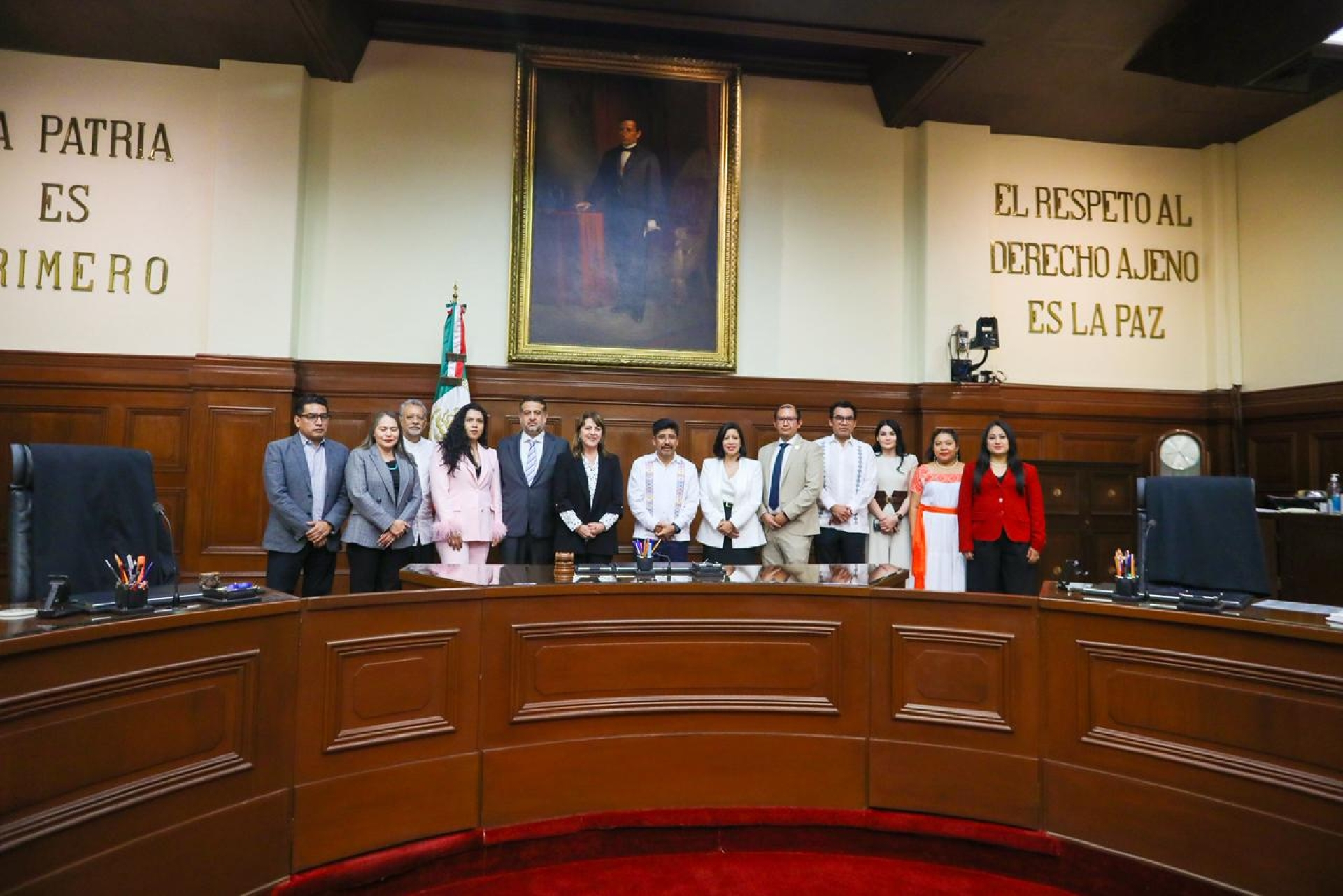Atestigua gobernadora Margarita González Saravia suscripción de contrato para exhibición de obra de Benito Juárez en SCJN