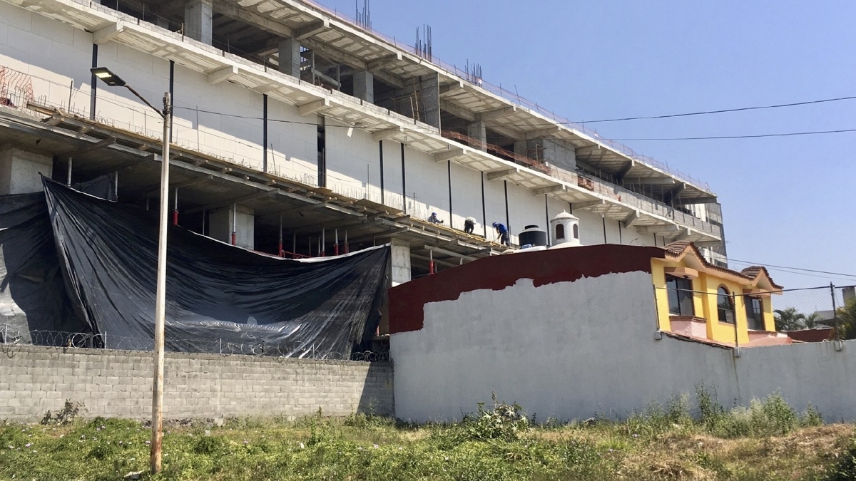 Afecta construcción de plaza en Cuernavaca a vecinos de fraccionamiento